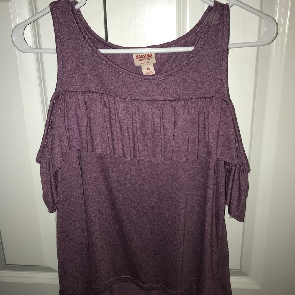 shoulderless blouse